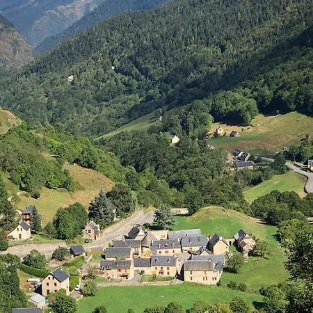 L Ours Apartmán *