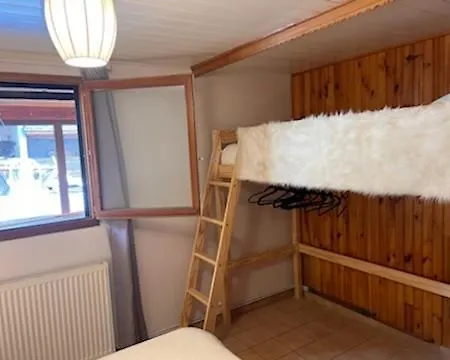 Διαμέρισμα L Ours *